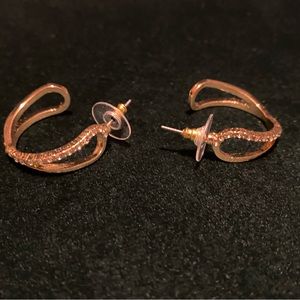 rose gold double hoops!! (brand new never worn)
